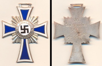 WW2 German Mothers cross in Silver Ehrenkreuze der Deutschen Mutter Silber
